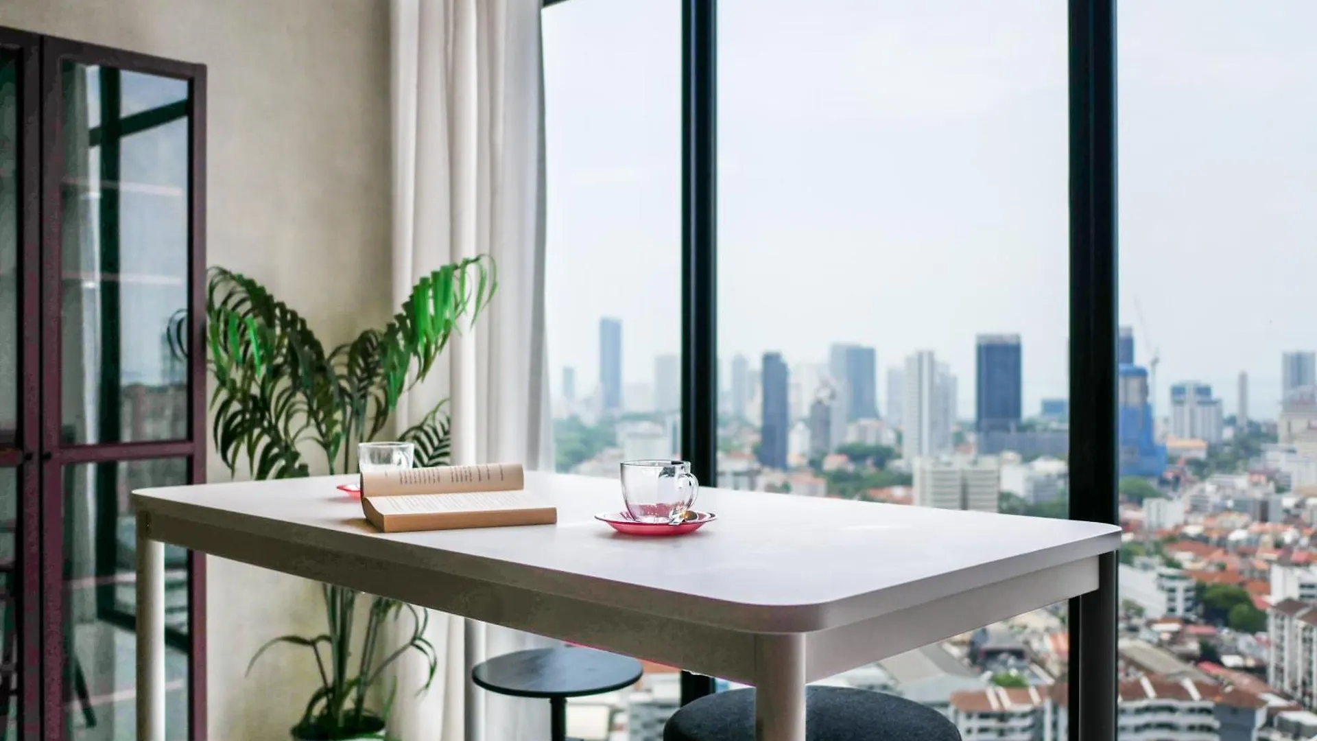 Lejlighed Beacon Executive Suites By S&F #Infinitypool #Skygym George Town